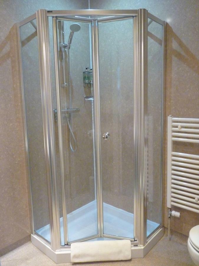 Pentland House 4*